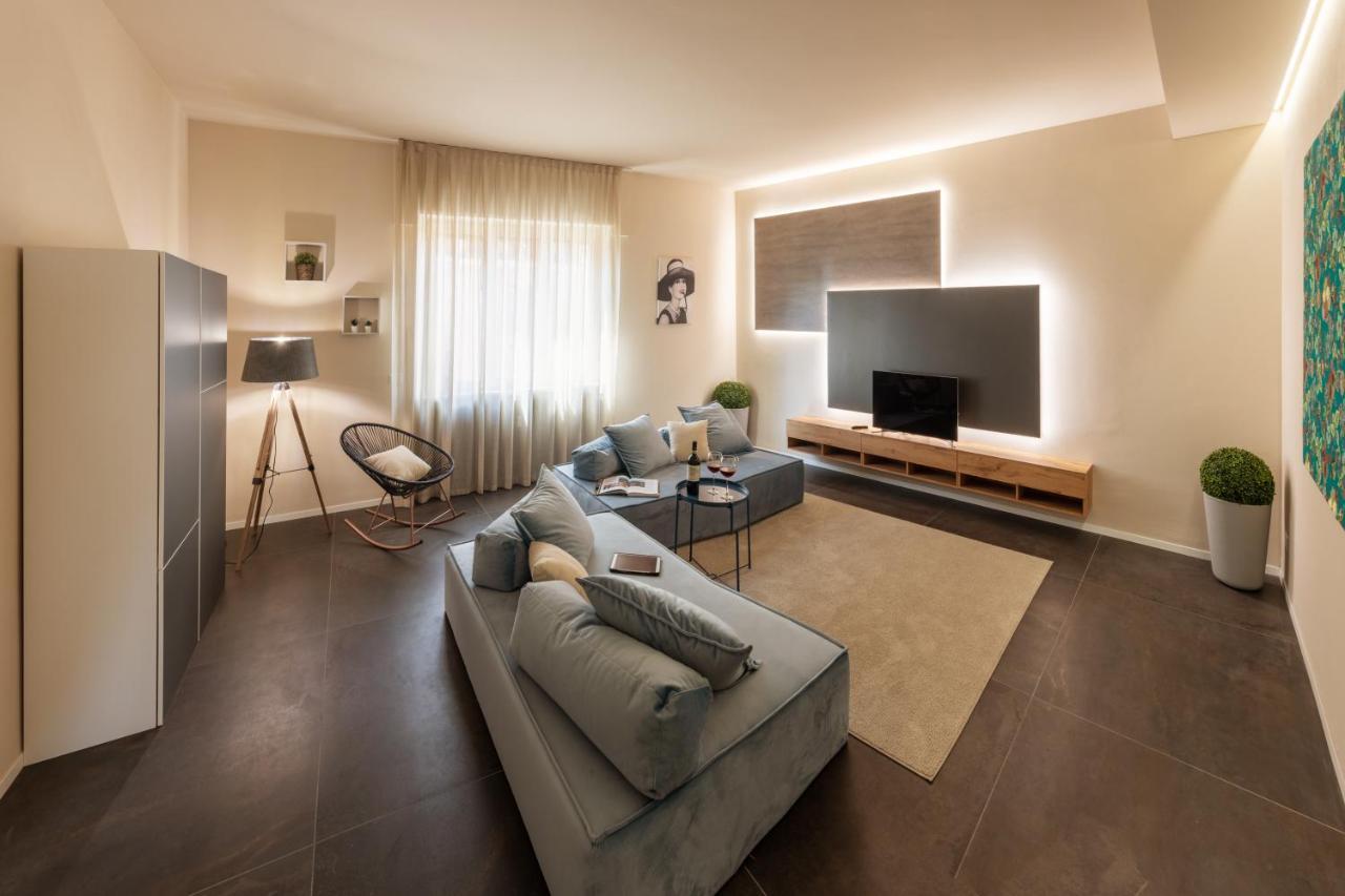 100Towers Deluxe Apartment ألبا المظهر الخارجي الصورة