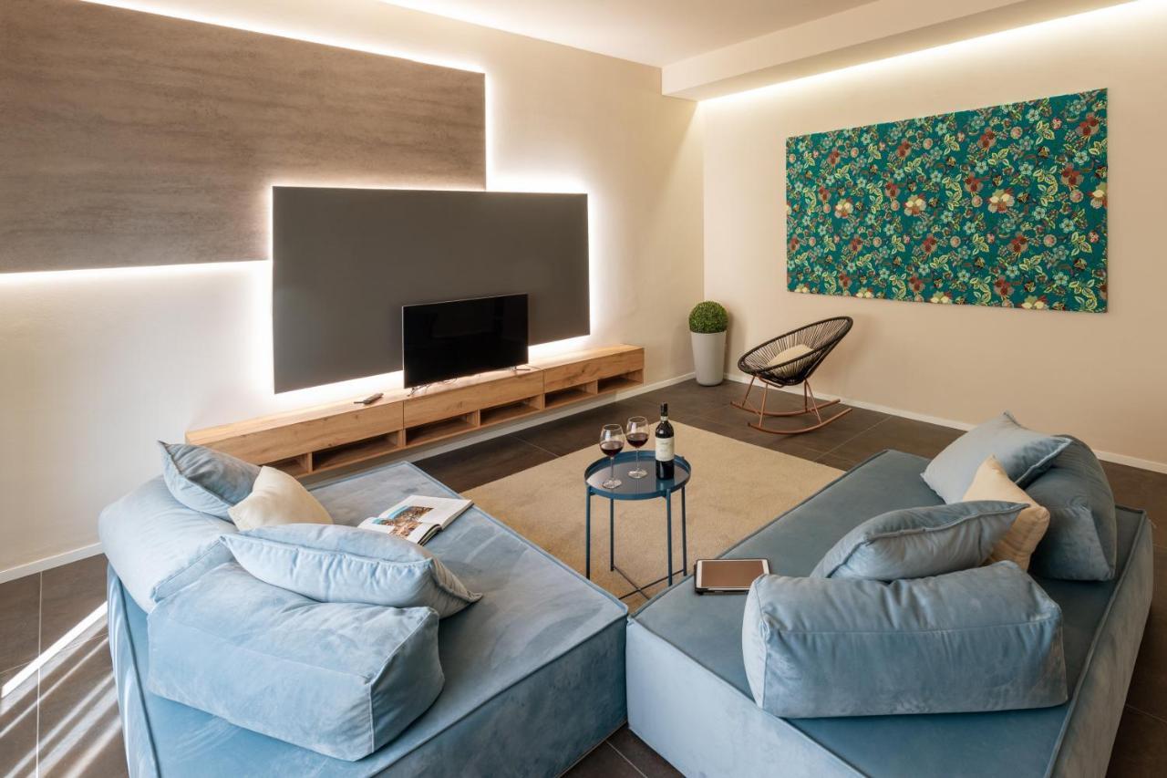 100Towers Deluxe Apartment ألبا المظهر الخارجي الصورة